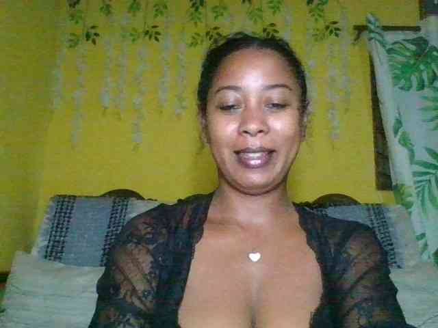 FredahSannie webcam