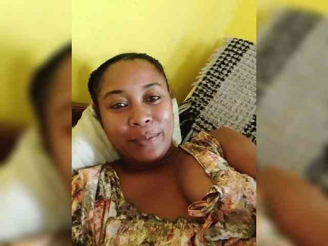 FredahSannie webcam