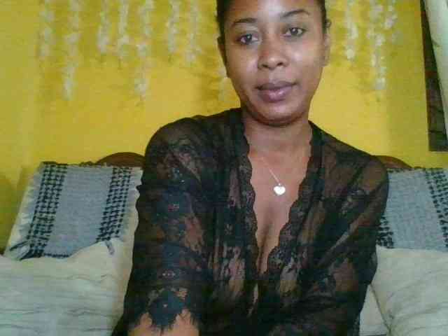 FredahSannie webcam
