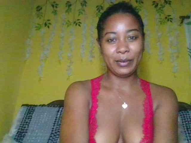 FredahSannie webcam