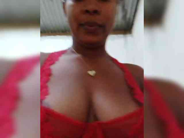 FredahSannie webcam