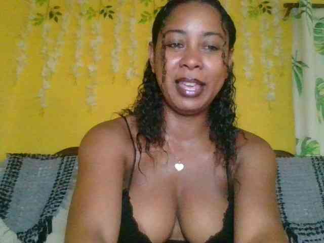 FredahSannie webcam