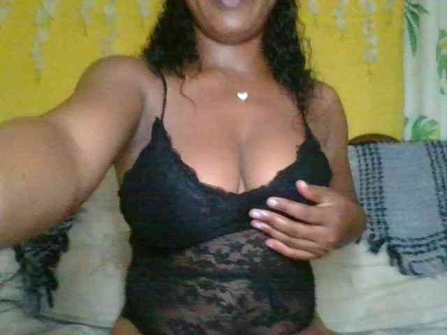 FredahSannie webcam