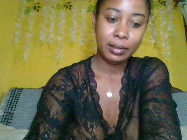 FredahSannie webcam