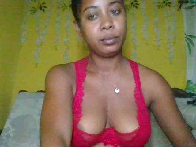 FredahSannie webcam