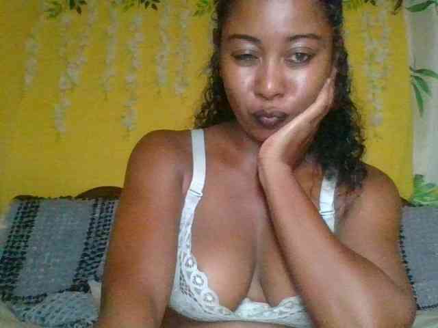 FredahSannie webcam