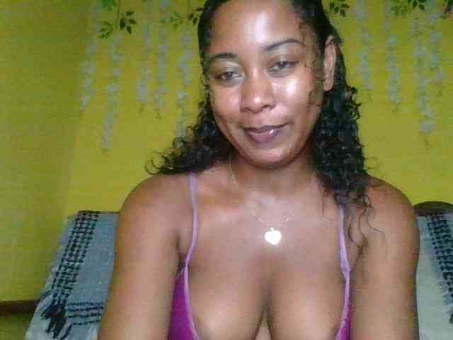 FredahSannie webcam