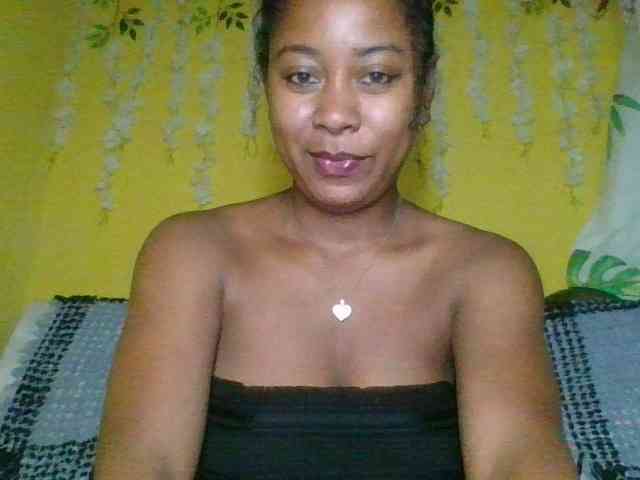 FredahSannie webcam