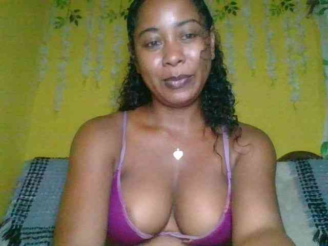 FredahSannie webcam