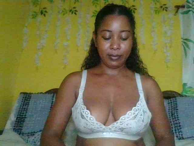 FredahSannie webcam