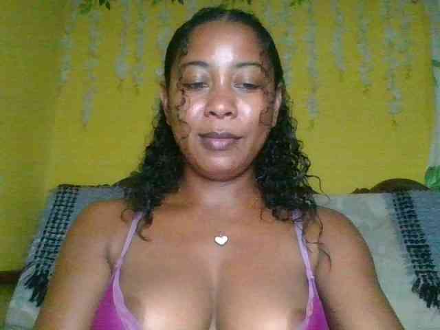 FredahSannie webcam