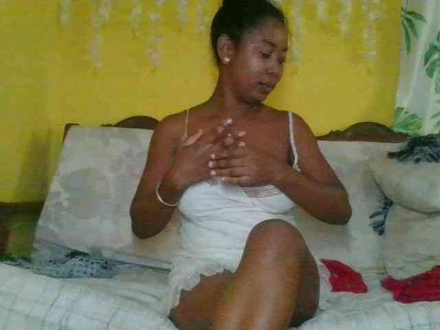 FredahSannie webcam