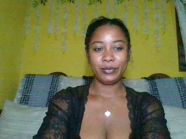 FredahSannie webcam