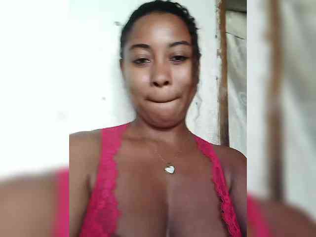FredahSannie webcam