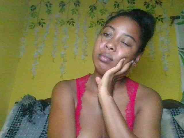 FredahSannie webcam
