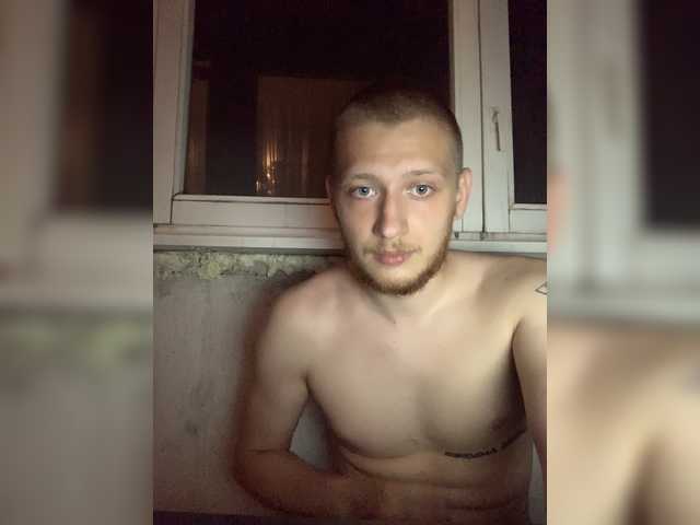 SluttyLex live webcam show
