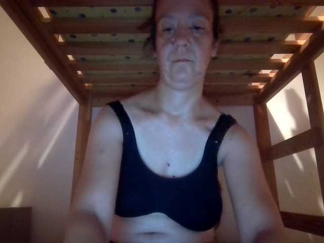 Candela41 live cam on BongaCams