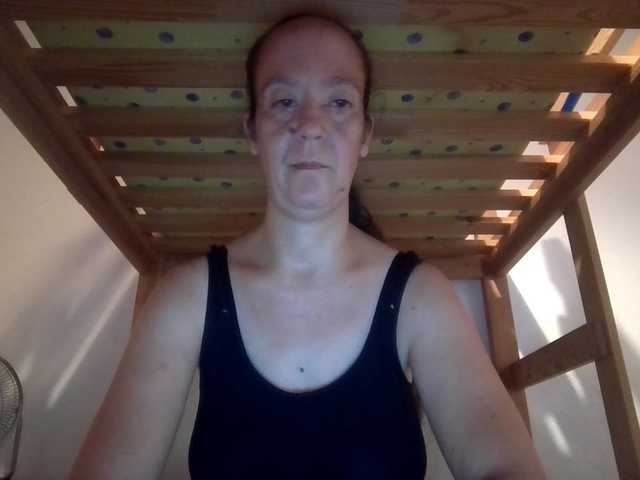 Candela41 live cam on BongaCams