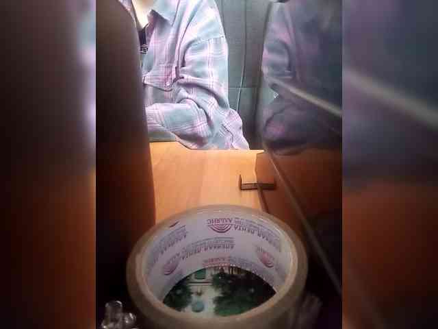 Molii-Molii35 webcam