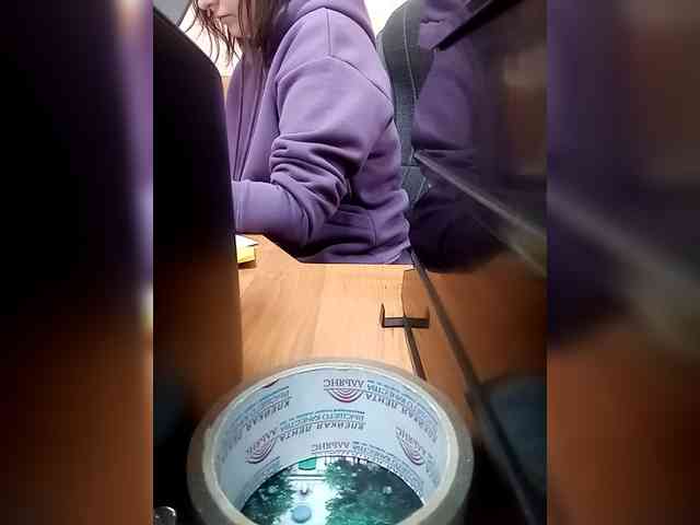 Molii-Molii35 webcam