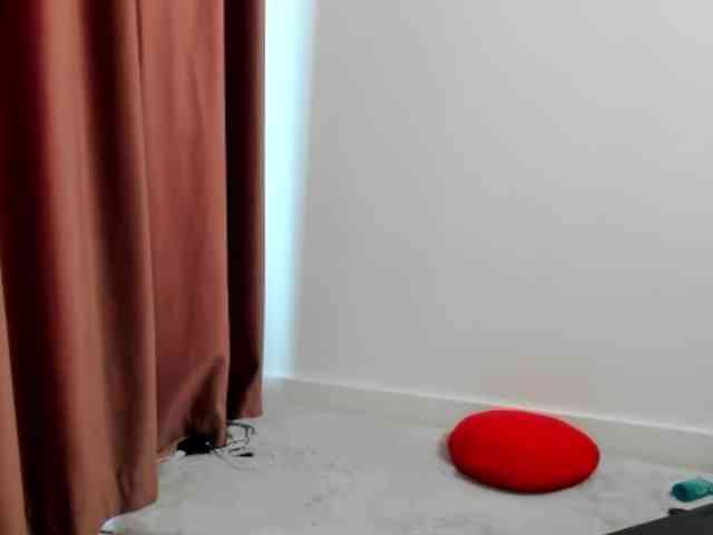 LadyLyanna25 webcam