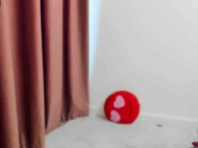 LadyLyanna25 webcam