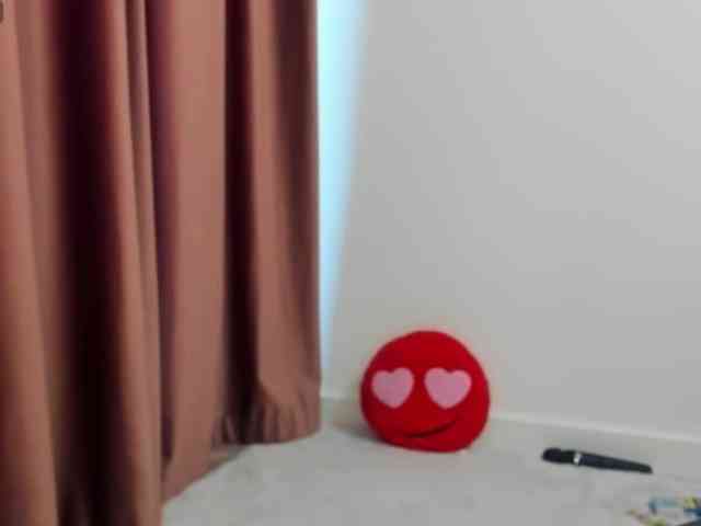 LadyLyanna25 webcam