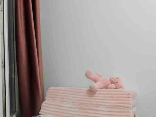 LadyLyanna25 webcam
