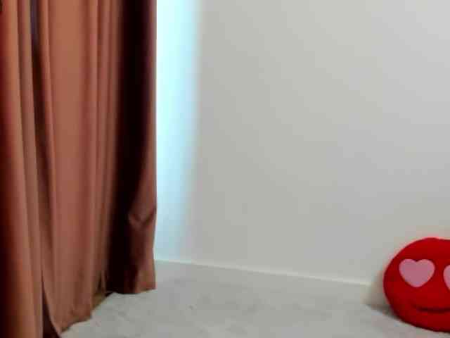 LadyLyanna25 webcam