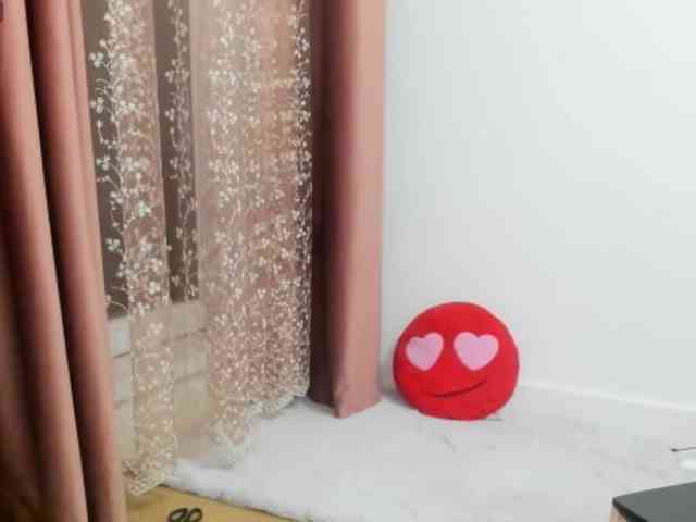 LadyLyanna25 webcam