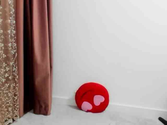 LadyLyanna25 webcam