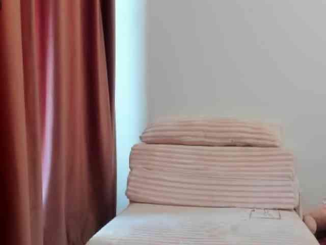 LadyLyanna25 webcam