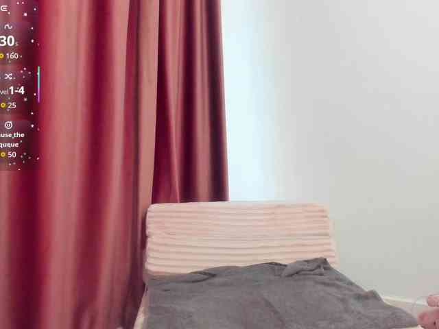 LadyLyanna25 webcam