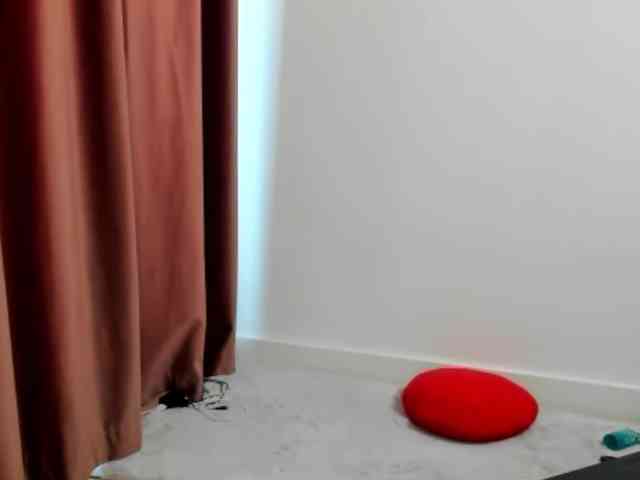 LadyLyanna25 webcam