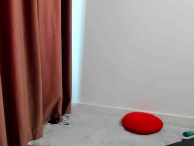 LadyLyanna25 webcam