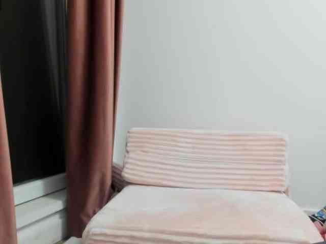 LadyLyanna25 webcam