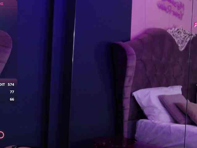 LaraKennt webcam