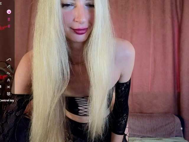 Skinnylady live cam on BongaCams
