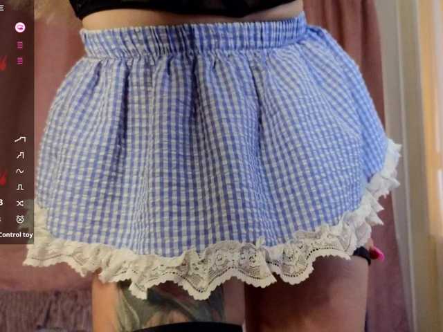 Skinnylady live cam on BongaCams