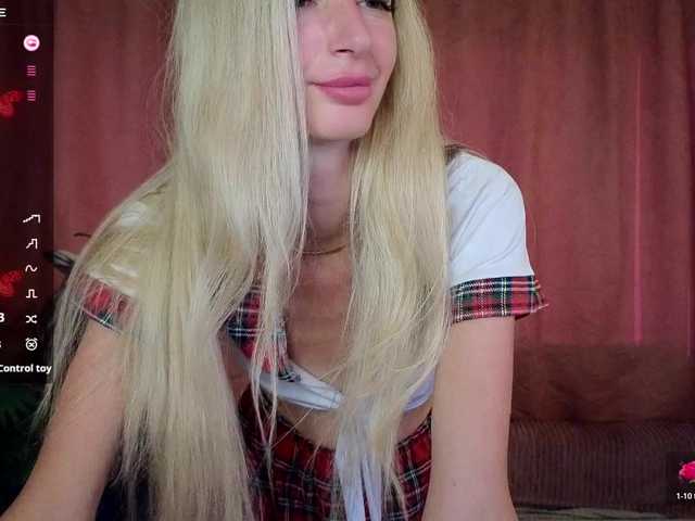 Skinnylady live cam on BongaCams