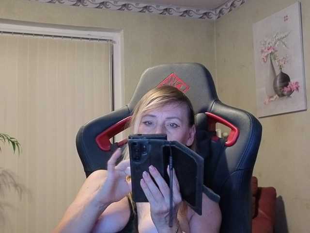 Sexy-Angela