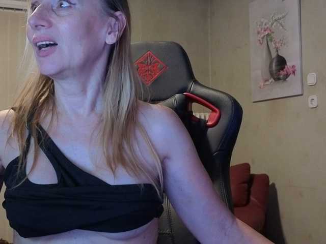Sexy-Angela