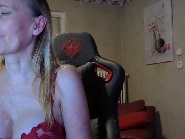 AngelikaMore