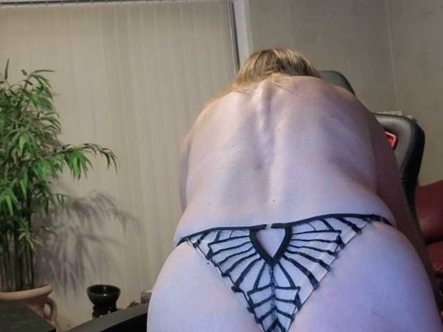 AngelikaMore live cam on BongaCams