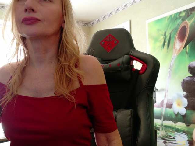 AngelikaMore live cam on BongaCams