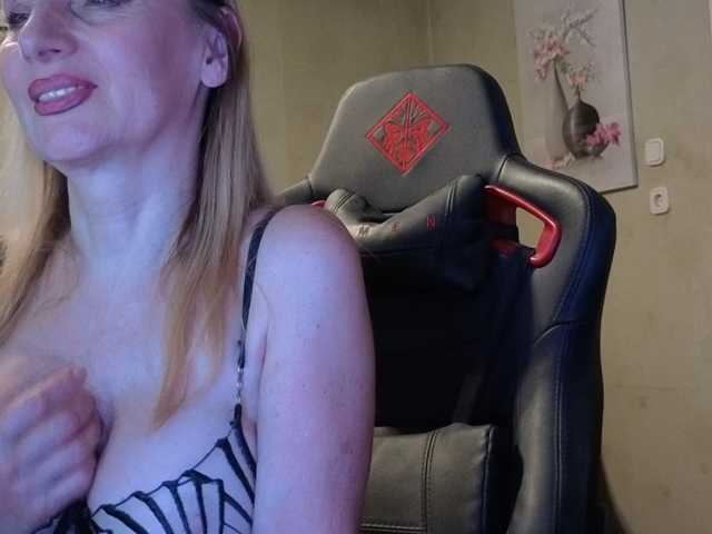 Sexy-Angela