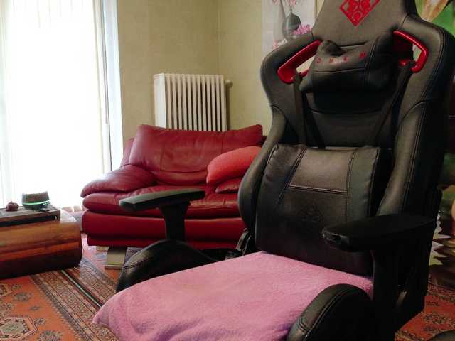AngelikaMore live webcam show