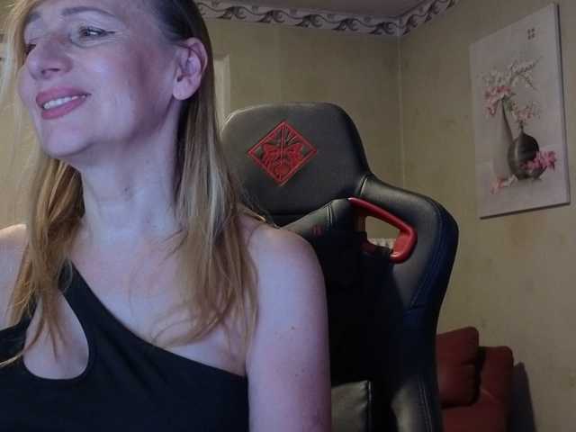 Sexy-Angela