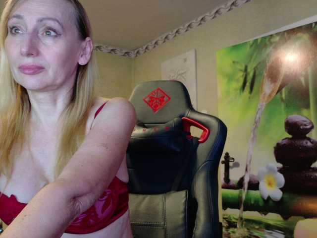 AngelikaMore live webcam show