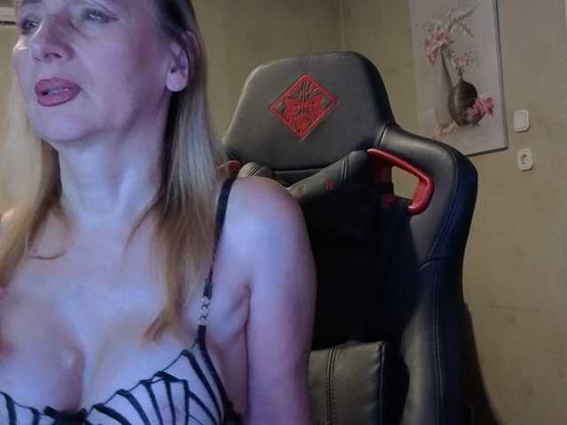 Sexy-Angela